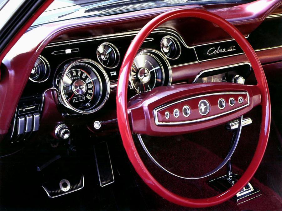  Ford Mustang 428 Cobra Jet Fastback 1968 года  (фото 2 из 2)